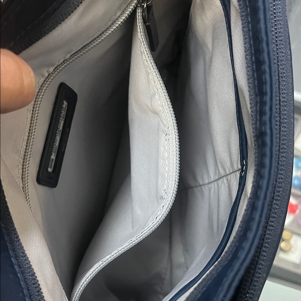 TUMI Dark Blue Messenger Bag - Picture 4 of 8